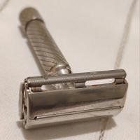 Rasoio GILLETTE ARISTOCRAT antiquariato di classe