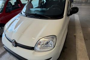 🚗 Fiat Panda 2024 – UNICO PROPRIETARIO – PERFETTA