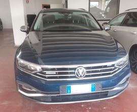 Volkswagen Passat Alltrack 2.0 TDI 4M DSG - 2021