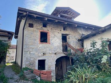 RUSTICO A SAVOGNA