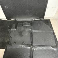 Tappetini in gomma originali Toyota Yaris Cross