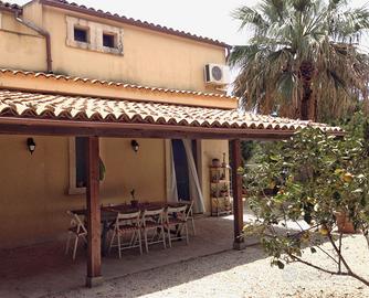 Villa con giardino disponibile dal 23 Ago al13 Set