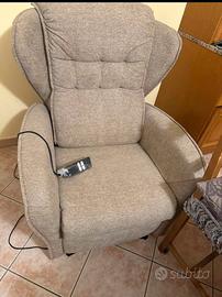 Poltrona reclinabile telcomandata