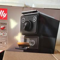 Macchina del caffè illy