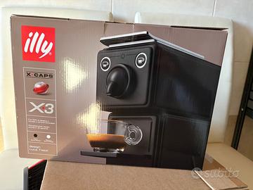 Macchina del caffè illy