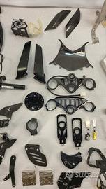 ACCESSORI RACING YAMAHA R1 BREMBO AKRAPOVIC I2M OH