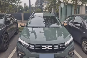 Dacia Jogger Benzina/GPL Extreme Up AUTOCARRO N1