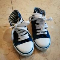 Scarpe bimbo united color of Benetton n.26/27