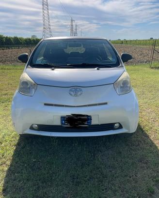 Toyota IQ