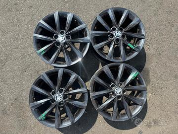 CERCHI SKODA FABIA IN LEGA 16 ORIGINALE NERO