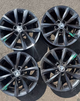 CERCHI SKODA FABIA IN LEGA 16 ORIGINALE NERO