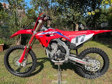 Honda CRF 250R (2022) – Solo 33.8 ore – Perfetta