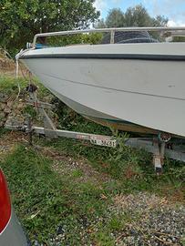 Motoscafo con carrello