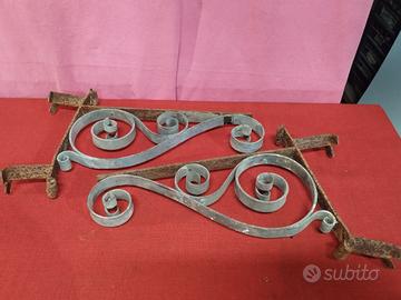 Coppia di reggimensola in ferro e ottone inizi 900