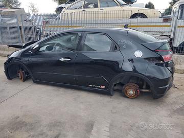 Ricambi usati Honda Civic Mk8 2.2 cdti del 2008