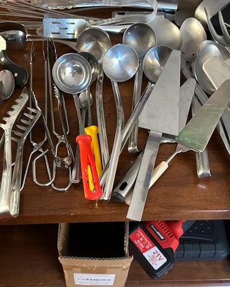 Lotto attrezzatura cucina