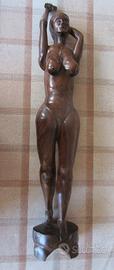 statua scultura in legno intagliato 1995 "donna ch