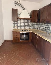 Cucina angolare in VERO LEGNO (senza il Top) , usa