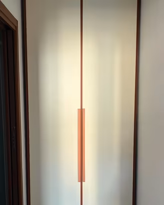 Armadio moderno a 2 ante alto
