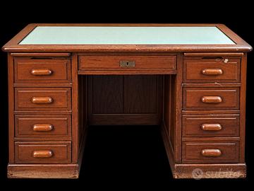 Scrivania vintage stile ministeriale 
