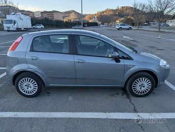 Fiat Grande Punto 1.4 Benzina 77CV 5 porte NEOPATE