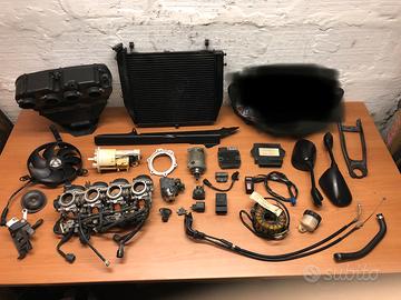 Yamaha yzf r1 - ricambi