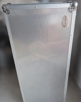 Flight case rigido per chitarra – alluminio