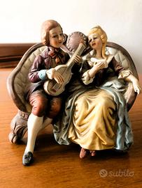 Statuina in ceramica