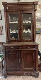 Credenza con vetrina