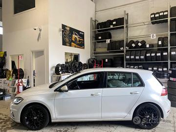 Cerchi NUOVI Volkswagen Raggio 17 cod.78452