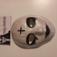 Maschera da suora per halloween