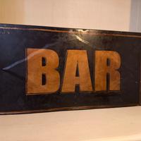 Insegna in ferro “BAR”