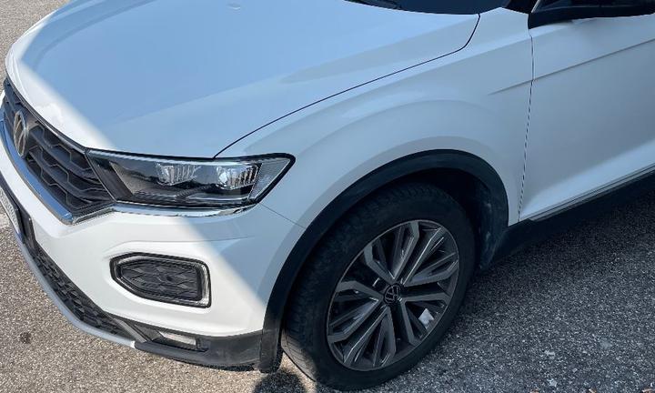 VOLKSWAGEN T-ROC