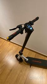 Monopattino elettrico Aprilia esrz