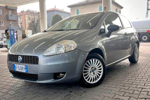 FIAT GRANDE PUNTO 1.2 BENZINA SI NEO PATENTATI