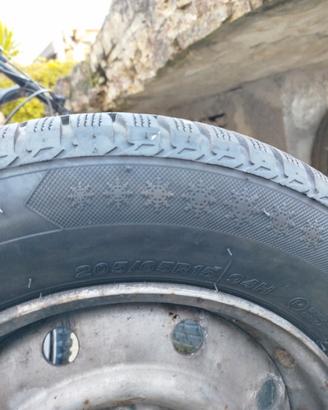 Cerchi + Pneumatici Lassa Snoways 205/65 R15 94H 