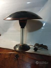 Lampada Art decò.