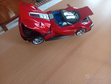 modellino FERRARI con vetrina 