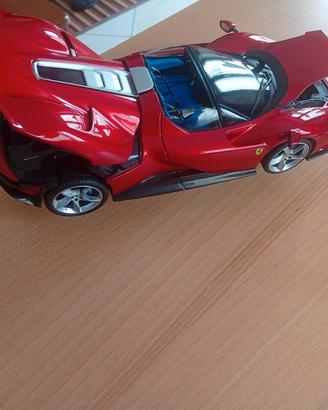 modellino FERRARI con vetrina 