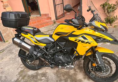 Benelli 502x modello agosto 2023 GIALLA