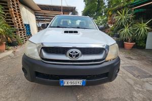 Toyota hi lux 2.5 tdi MOTORE 0 KM!!!!!