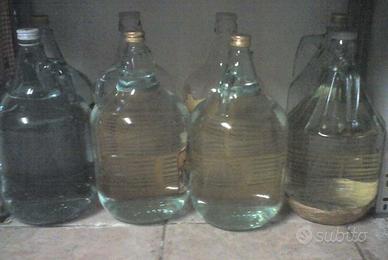 GRUPPO RECIPIENTI  VARI TIPI IN VETRO/PLASTICA 