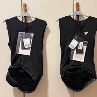 2 gilet Dainese e 2 gomitiere Alpinstars nuove