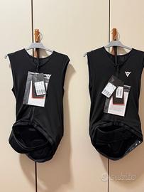 2 gilet Dainese e 2 gomitiere Alpinstars nuove