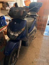Piaggio Beverly 200 cc 