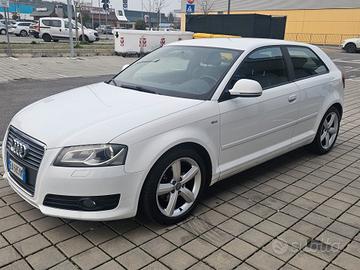 Audi A3 S-LINE MOTORE NUOVO