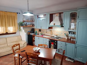  Cucina completa di elettrodomestici 