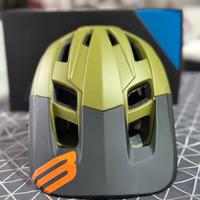 n.2  casco Scott e n.1 casco BRN tutti nuovi