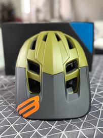 n.2  casco Scott e n.1 casco BRN tutti nuovi