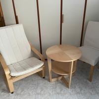Set tavolino + 2 sedie/poltroncina legno chiaro